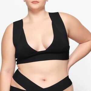 Skims NWT Onyx Knit Swim Deep Plunge Bikini Top Size 3X